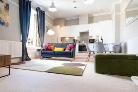 Central, Stunning 2 Bed Apartment With Parking! Cambridge  Exteriér fotografie
